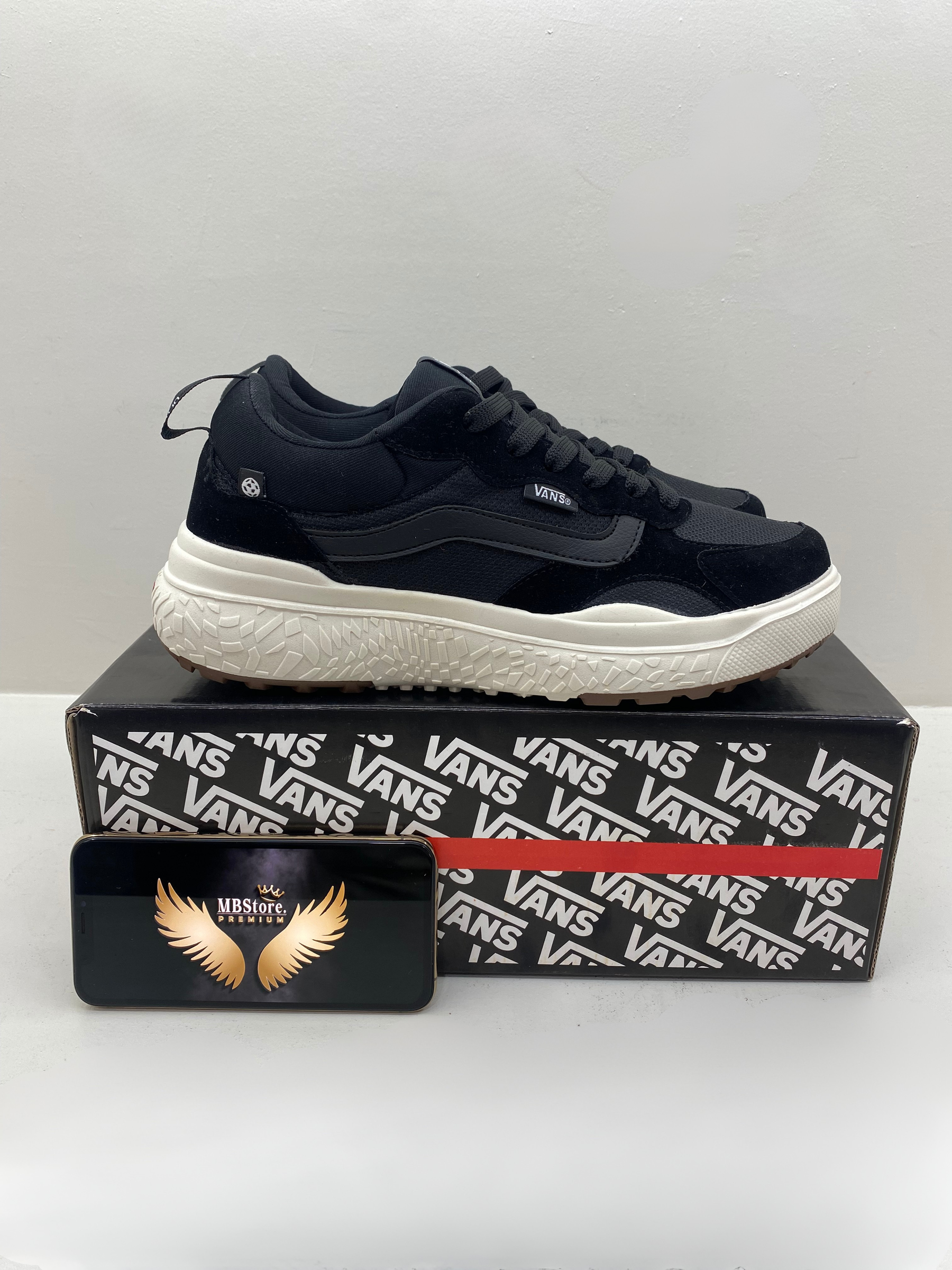 Vans UltraRange Neo Preto/Branco
