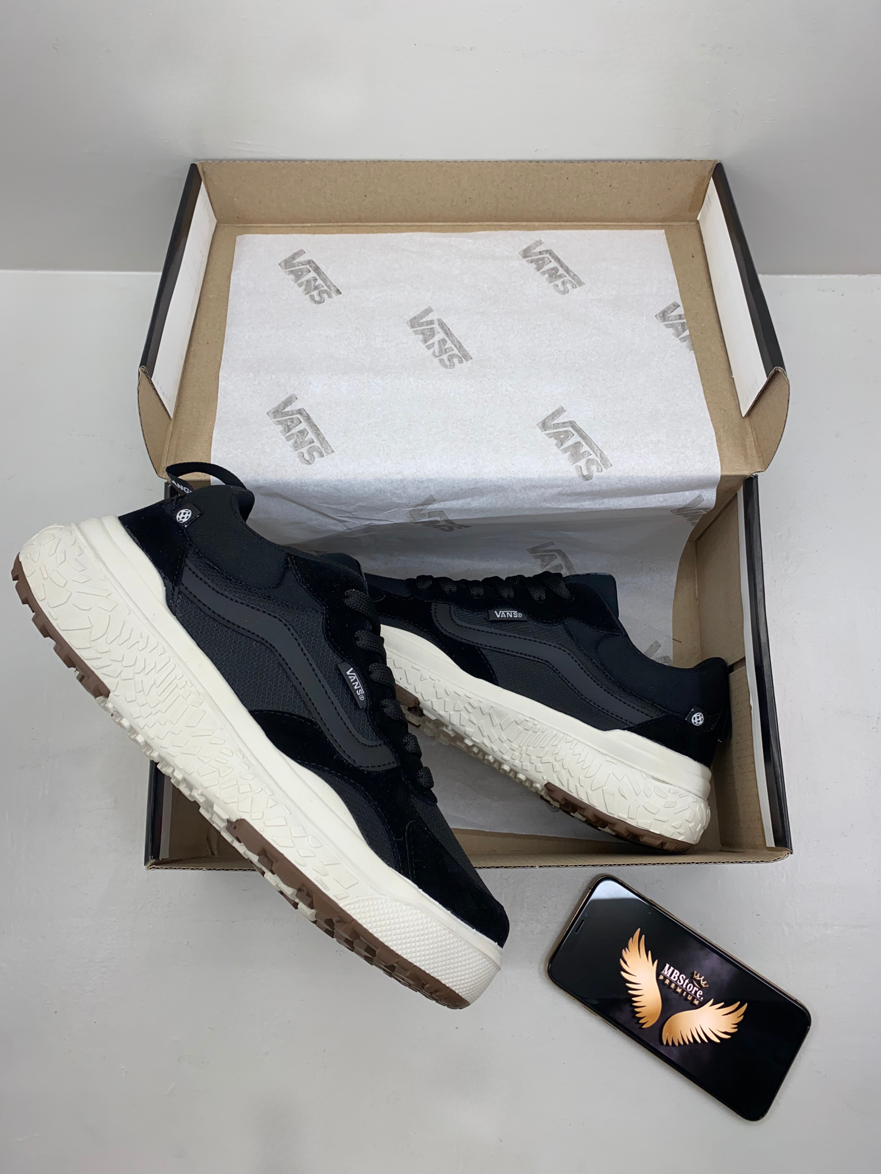 Vans UltraRange Neo Preto/Branco