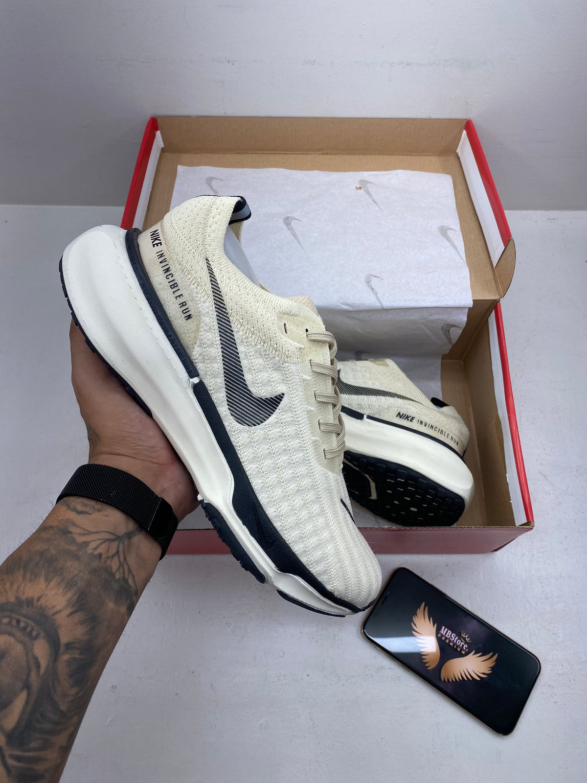 Tênis Unissex Nike ZoomX Invencible Run Premium Areia Preto