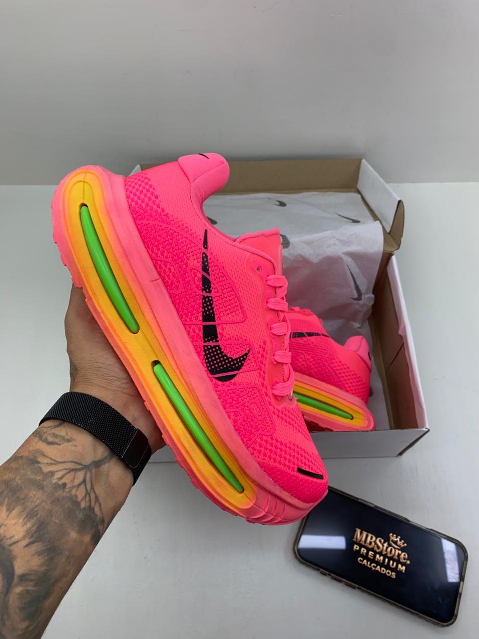 Tênis Nike Vomero Premium Pick