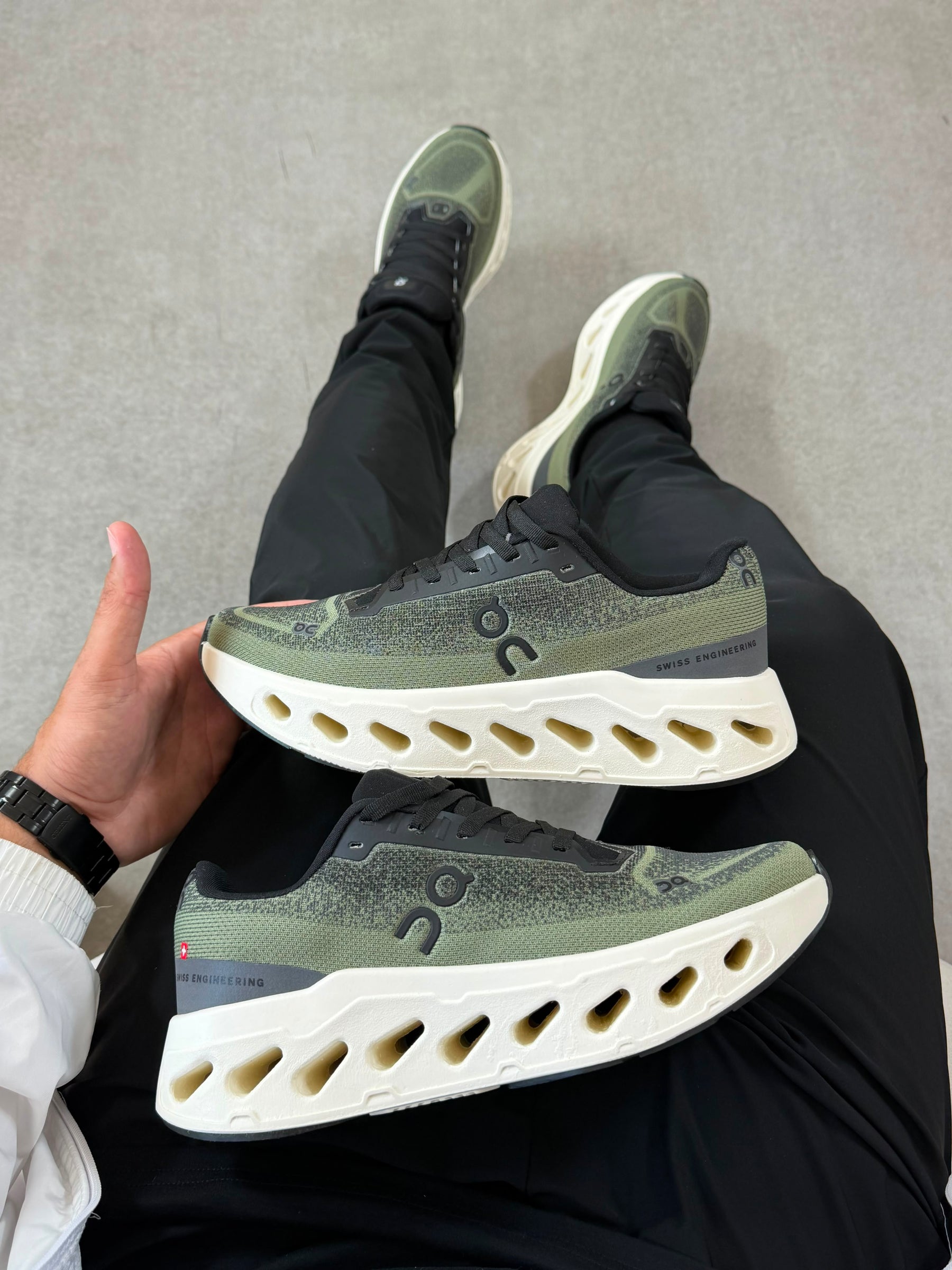 Tênis On Cloudsurfer Importado Verde Militar Preto Masculino