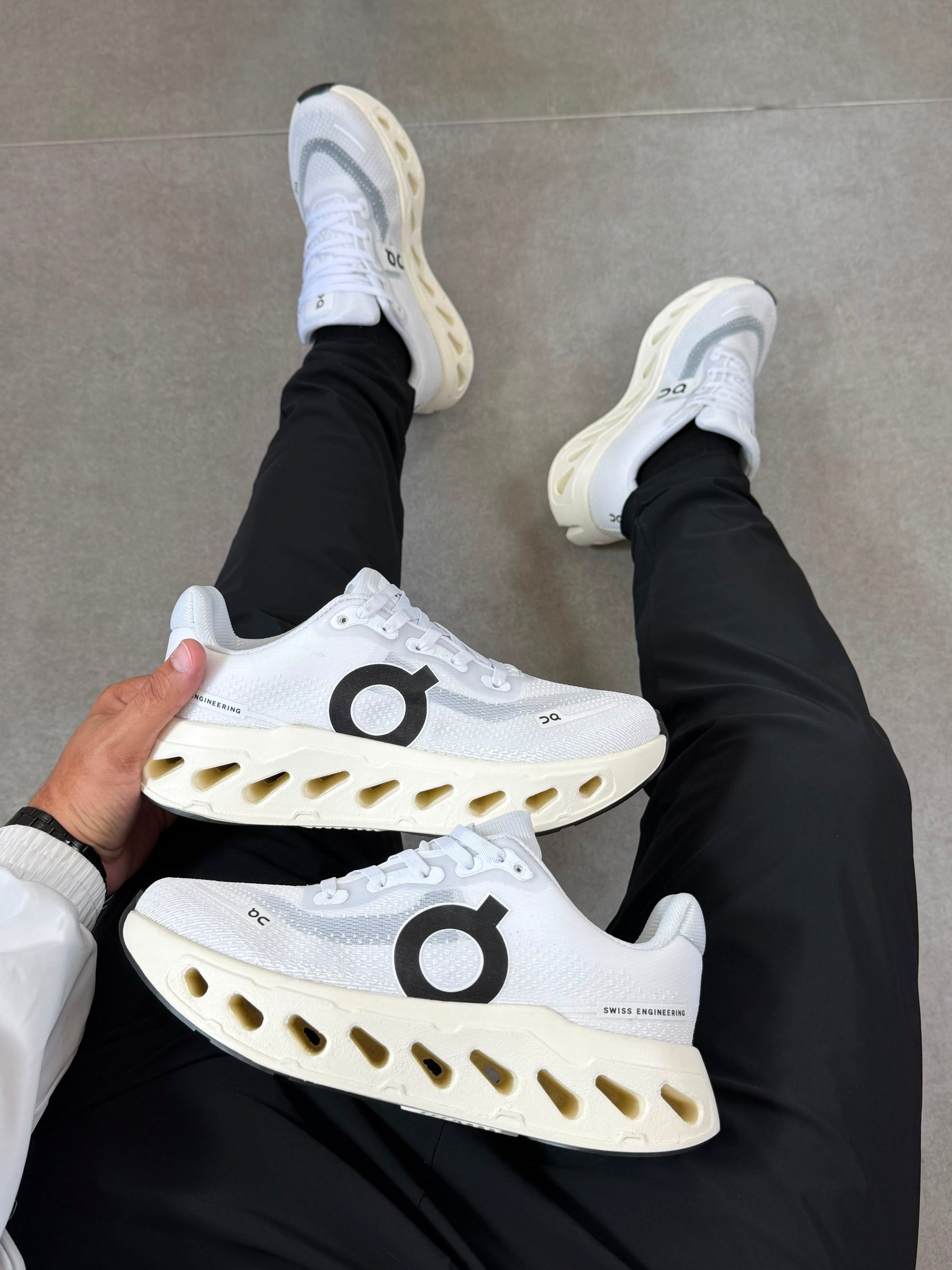 Tênis On Cloud Importado Branco Preto Masculino