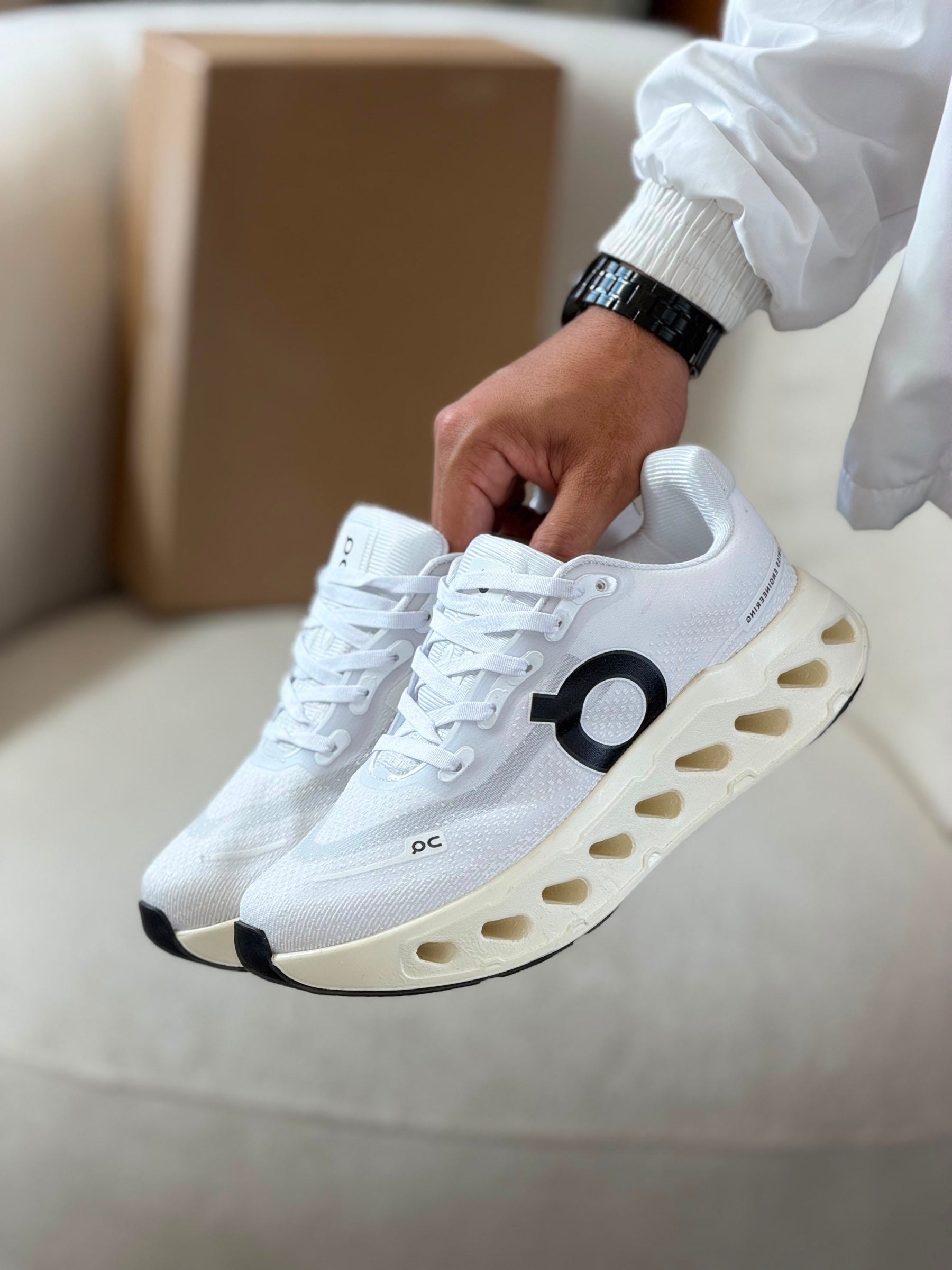 Tênis On Cloud Importado Branco Preto Masculino