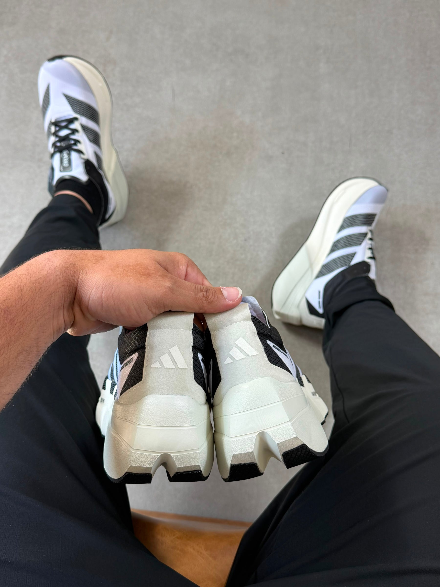 Tênis Adizero Dropset Branco Preto