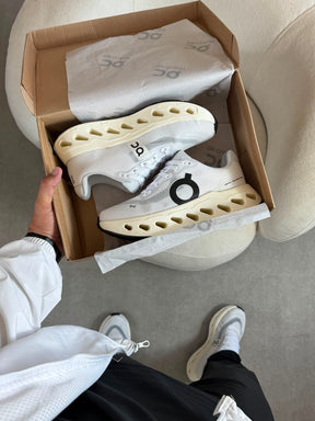 Tênis On Cloud Importado Branco Preto Masculino
