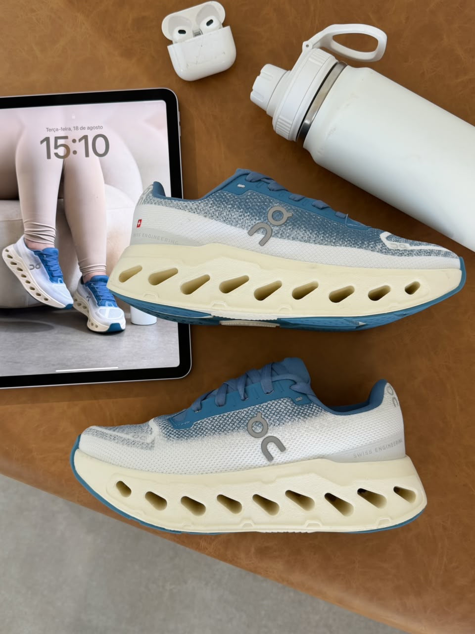 Tênis On Cloudsurfer Importado Branco azul feminino