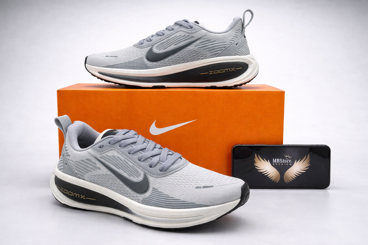 Nike Zoomx Vomero Cinza