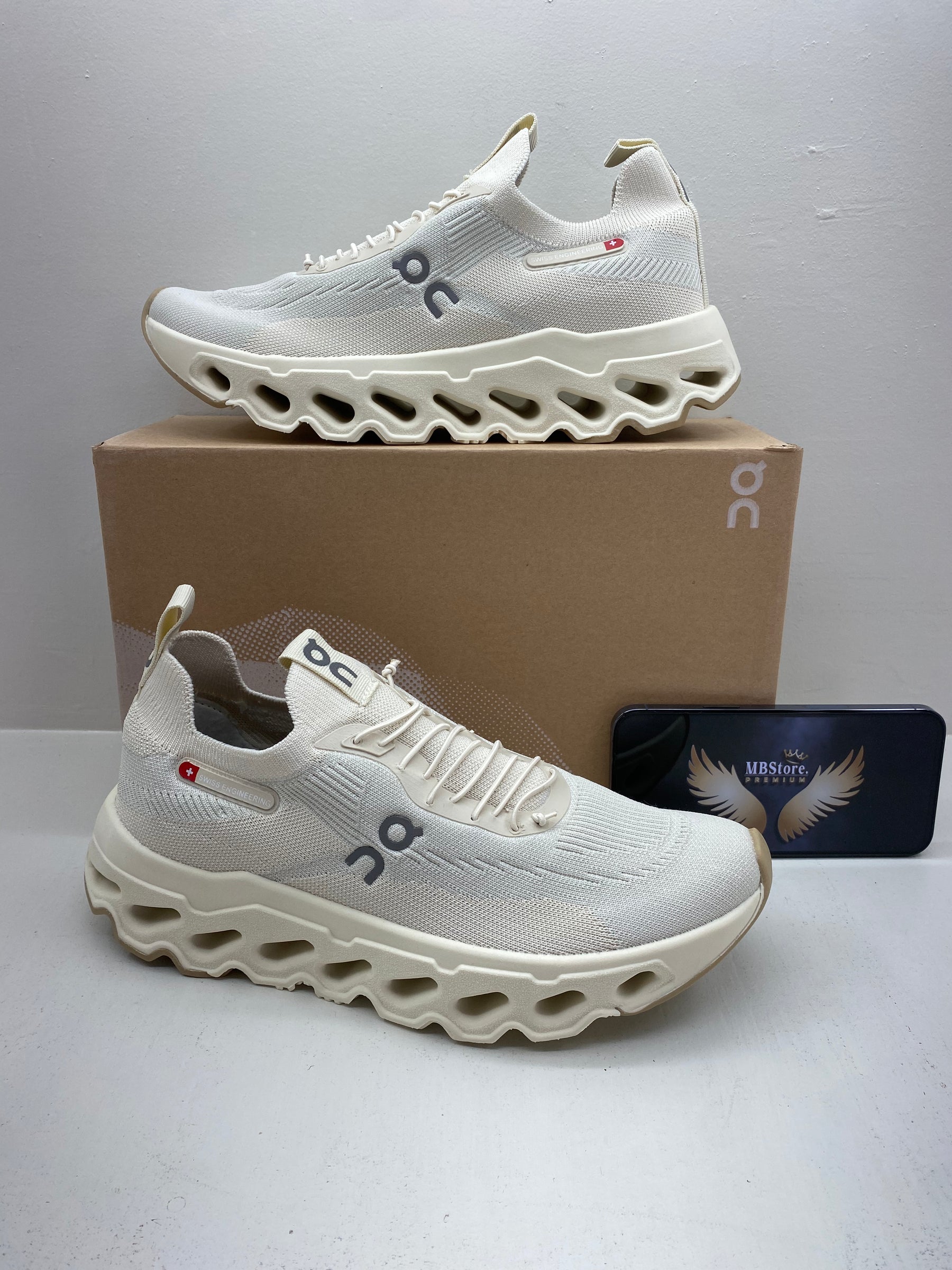 Tênis Unissex On Cloud Knit Off-White Premium