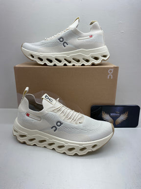 Tênis Unissex On Cloud Knit Off-White Premium