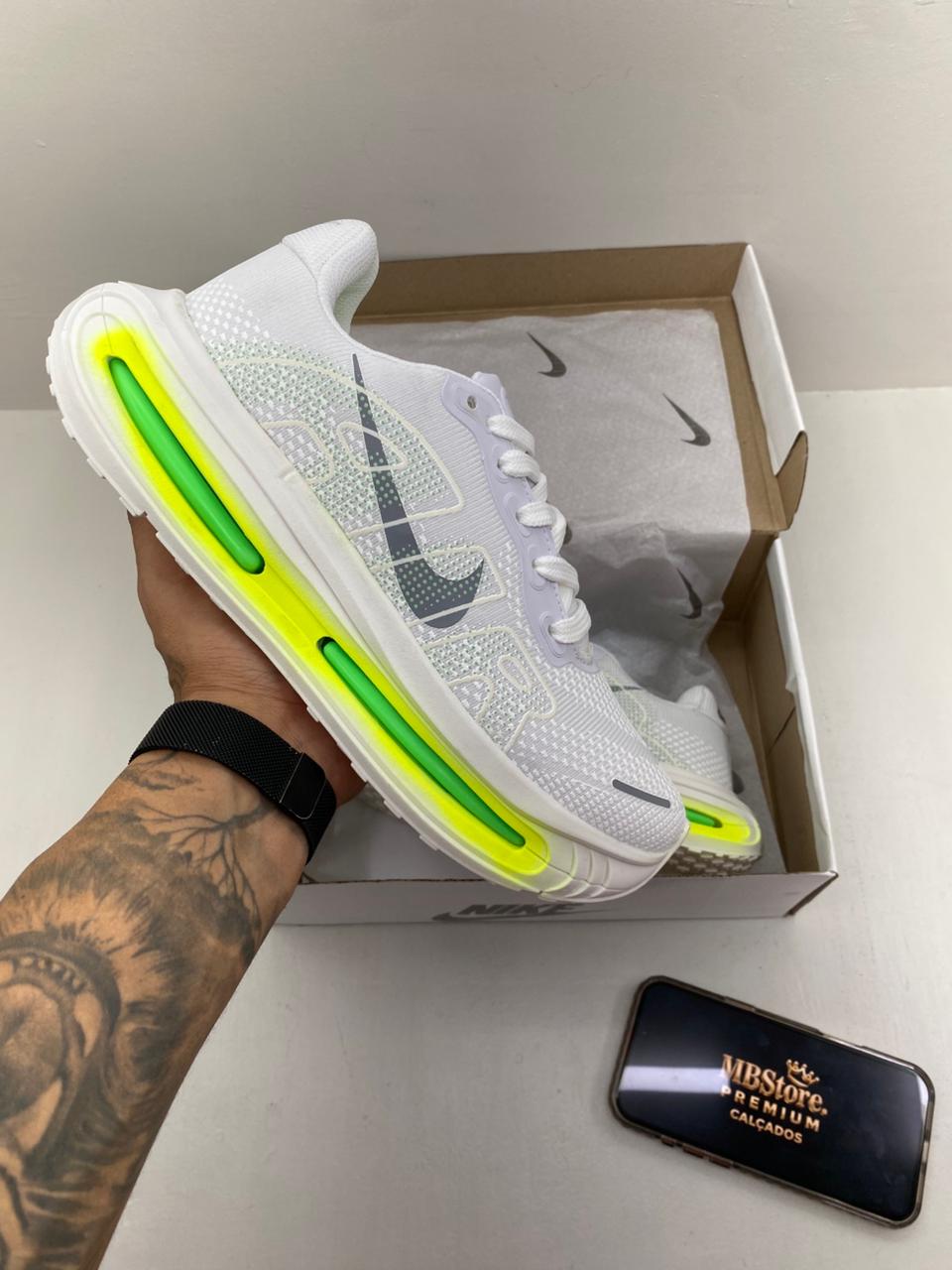 Tênis Nike Vomero Premium Branco Verde