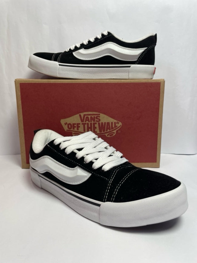 Vans Knu Skoll Preto/Branco Palminha em Gel
